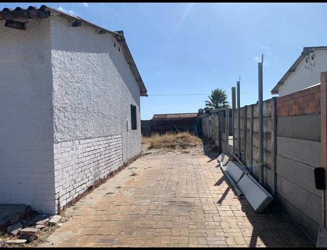 2 BEDROOM HOUSE FOR SALE IN FACTRETON